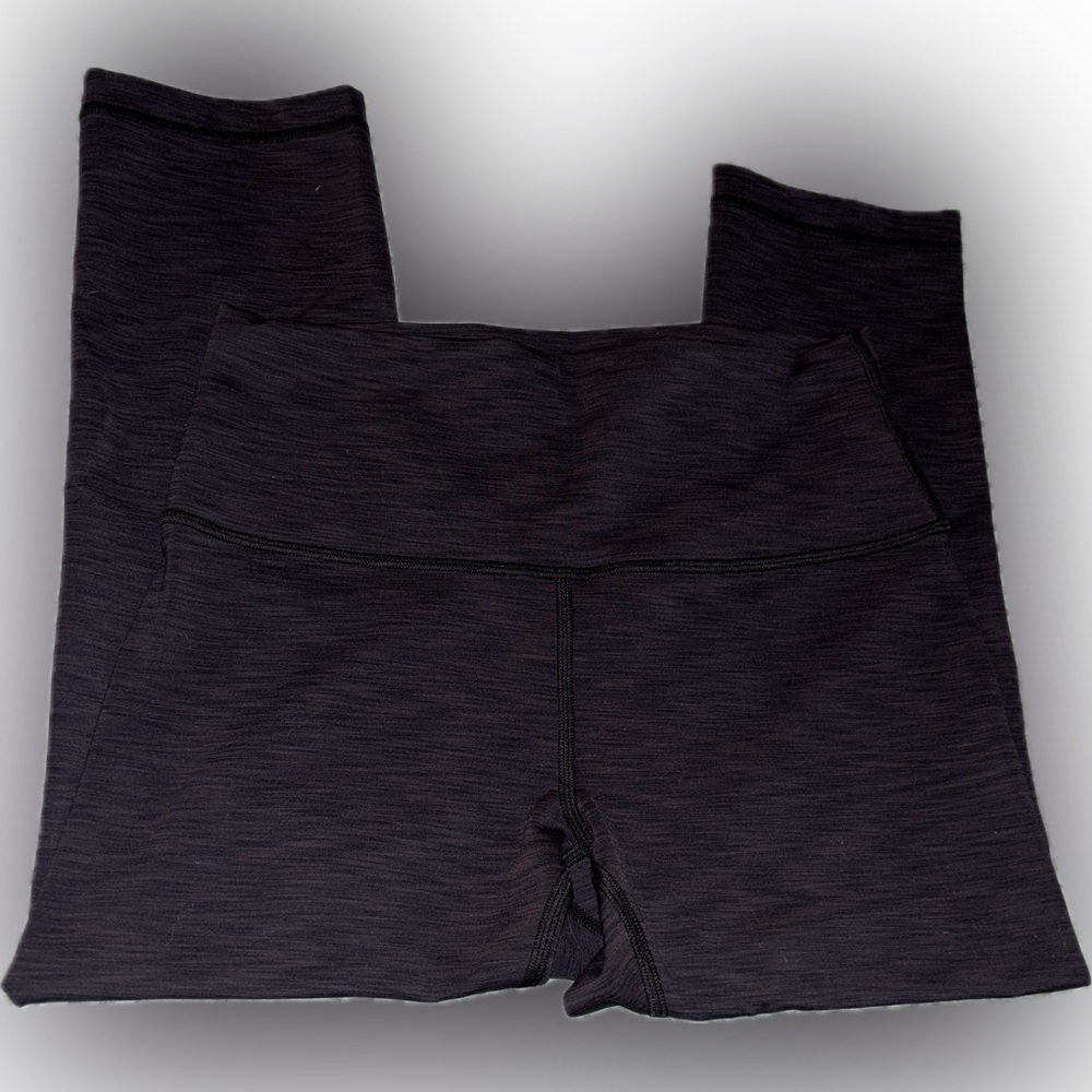 Lululemon Black Space Dye Crop legging size 8